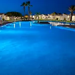 アパートホテル Sagitario Menorca Mar Adults Only
